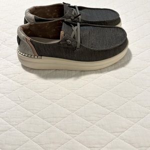 Hey Dudes, BRAND NEW/NEVER Worn